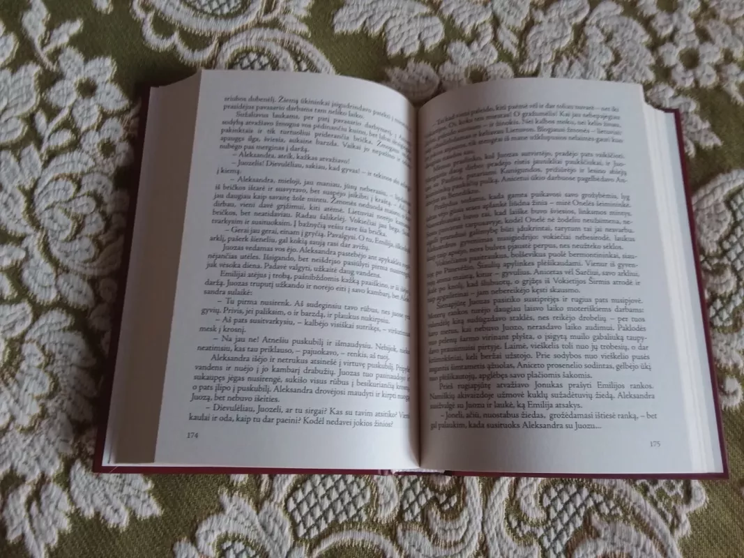 Meilės ir ugnies parklupdyti. Likimo takais - G. Savičiūtė, knyga 3