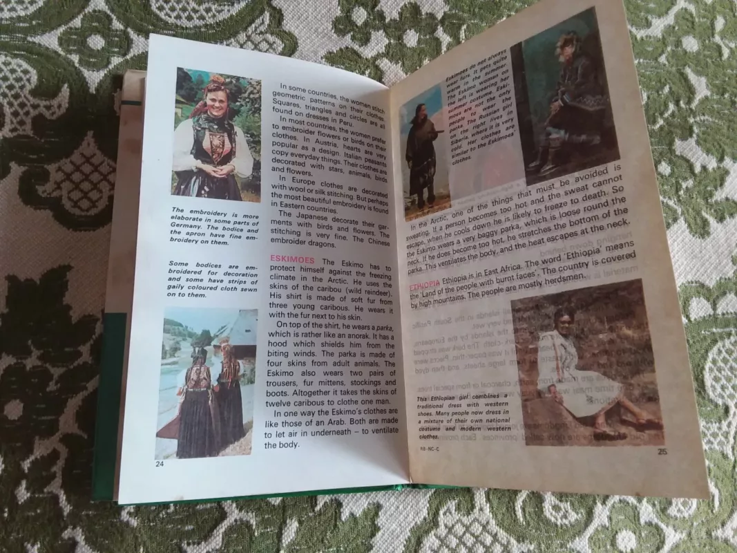 MACDONALD JUNIOR REFERENCE NATIONAL COSTUME - Autorių Kolektyvas, knyga 4