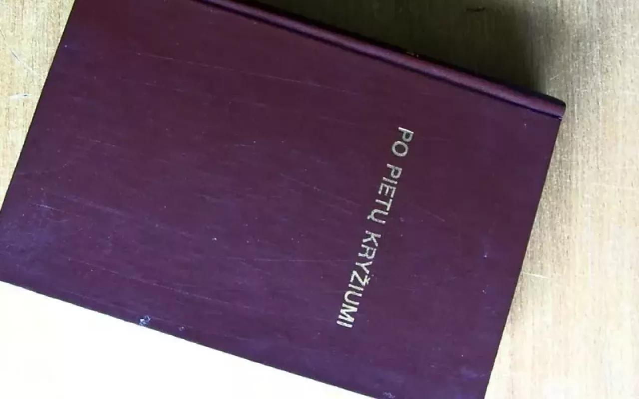 Po pietų kryžiumi - Autorių Kolektyvas, knyga 3