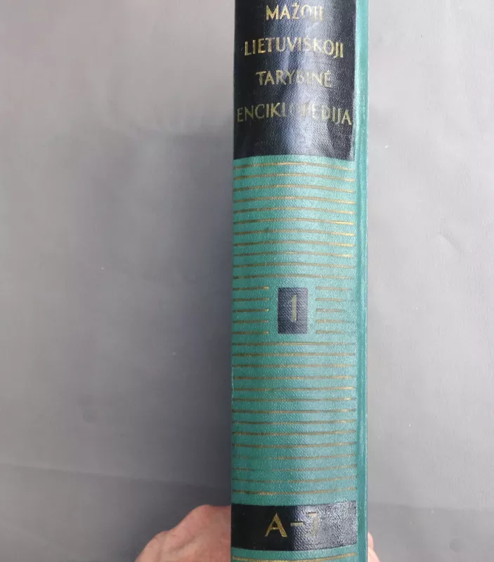Mažoji lietuviškoji tarybinė enciklopedija (1 tomas) - J. Banaitis, ir kiti , knyga 3