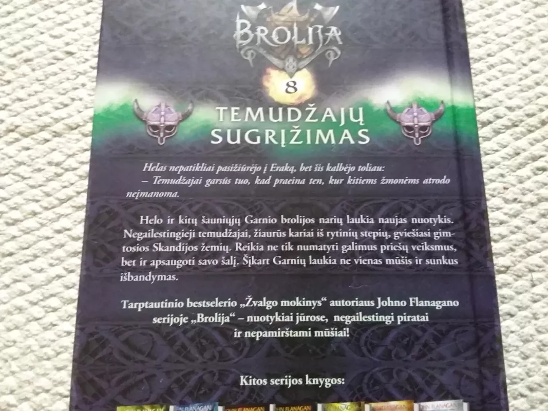 Brolija. Temudžajų sugrįžimas (8) - John Flanagan, knyga 4