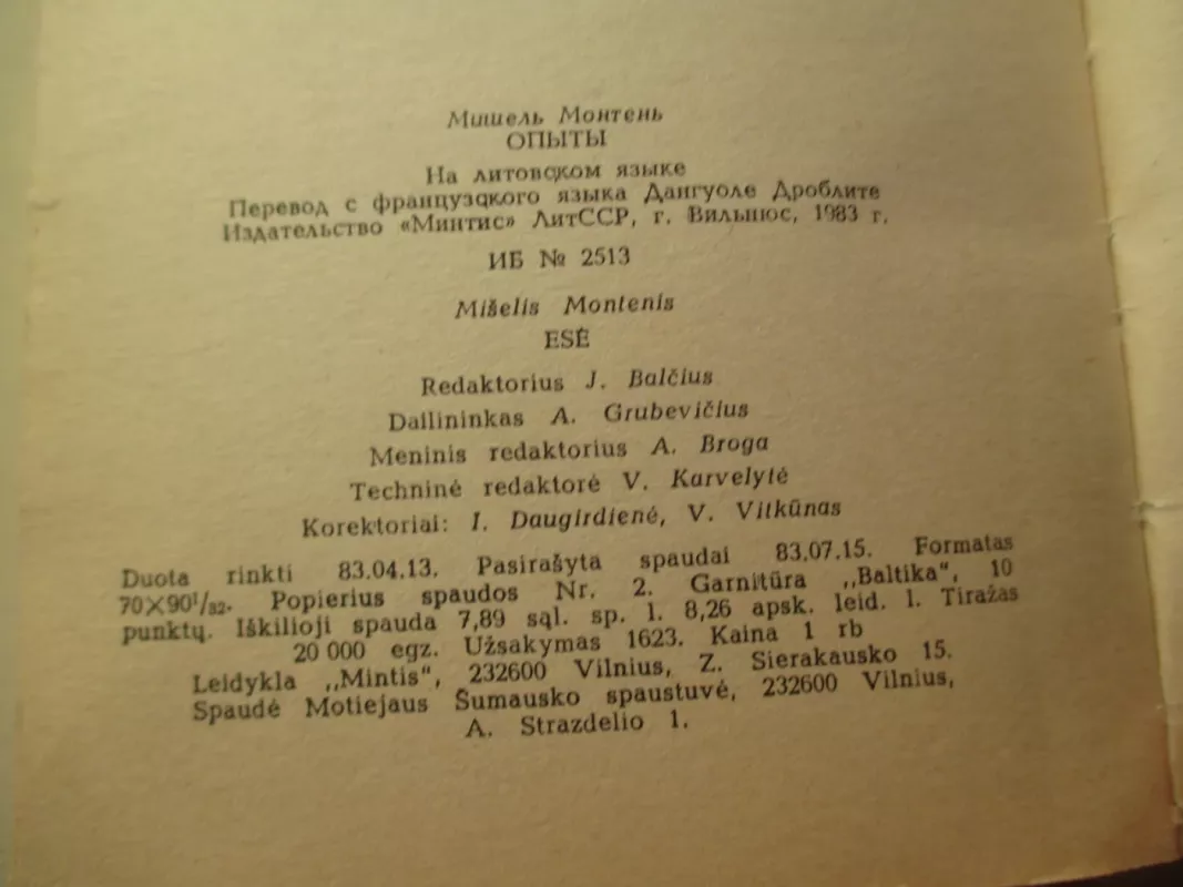 Esė - M. Montenis, knyga 6