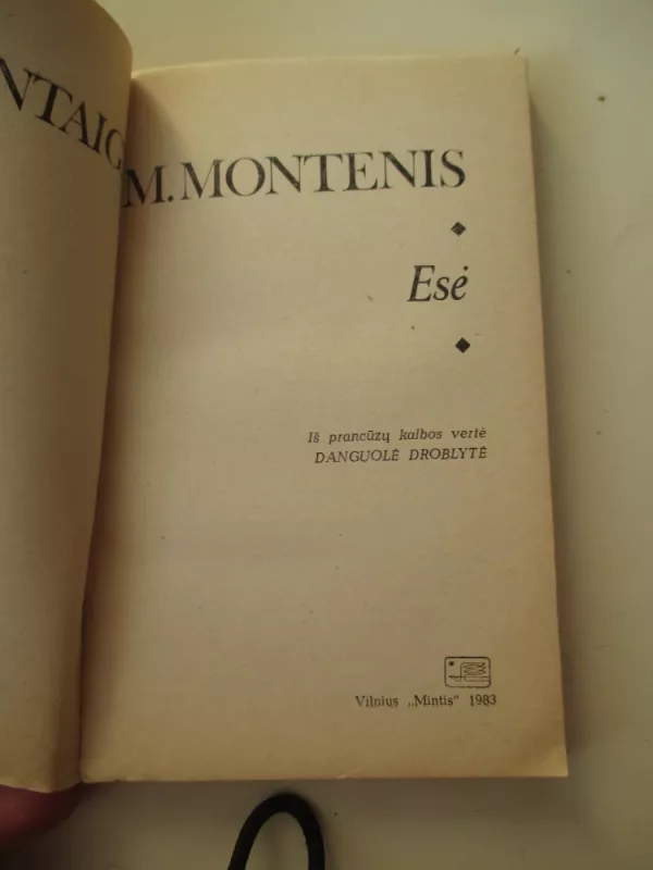 Esė - M. Montenis, knyga 3