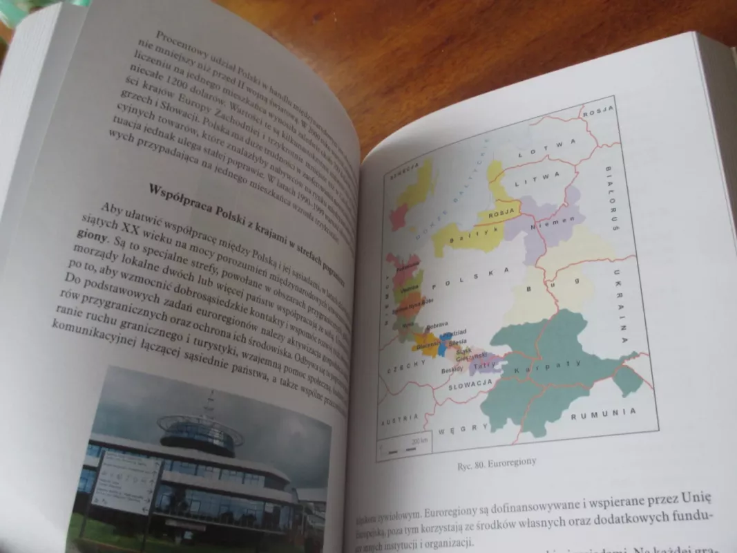 Geografia Polski. W kraju ojcow - Harasimiuk Krystyna, Rodzoś Jolanta, knyga 5