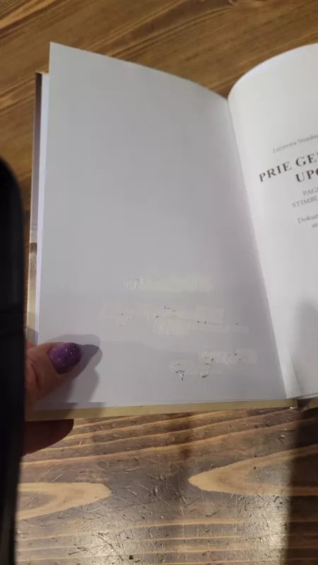 Prie geležingojo upokšnio - Autorių Kolektyvas, knyga 3