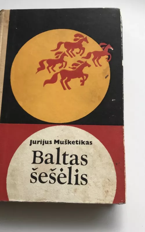 Baltas šešėlis - Jurijus Mušketikas, knyga 3