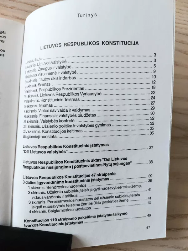 Lietuvos Respublikos Konstitucija - Autorių Kolektyvas, knyga 6