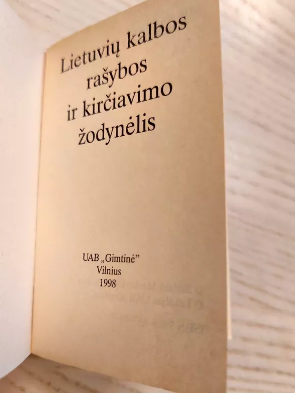 Lietuvių kalbos rašybos ir kirčiavimo žodynėlis - Aldona Mackevičienė, knyga 5