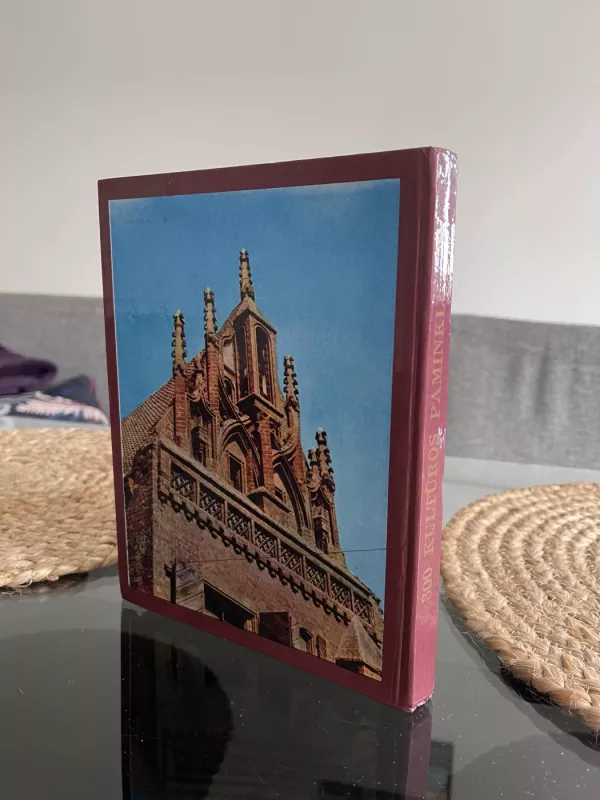 300 kultūros paminklų - Autorių Kolektyvas, knyga 3