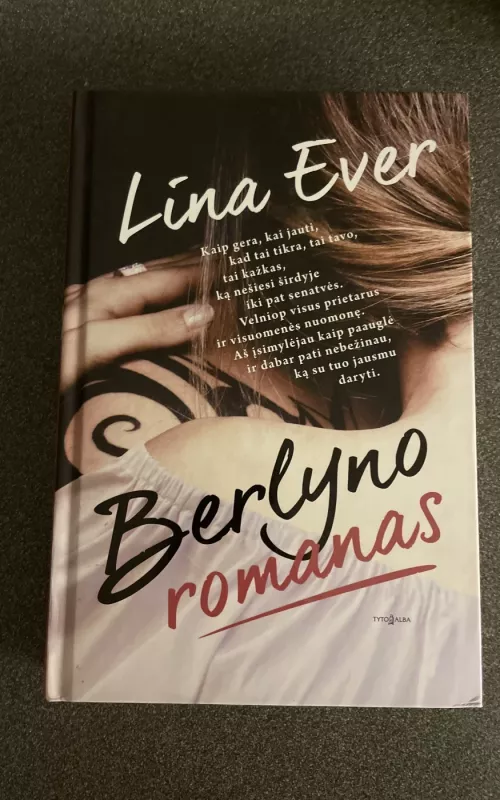 Berlyno romanas - Lina Ever, knyga