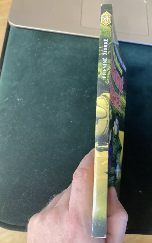 Plieninė žiurkė - Harry Harrison, knyga 2