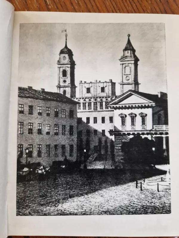 Vilniaus universiteto rūmai - Autorių Kolektyvas, knyga 4