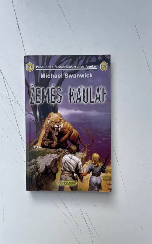 Žemės kaulai - Michael Swanwick, knyga