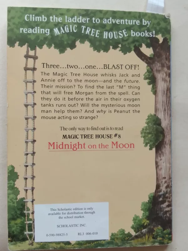 Midnight on the Moon - Mary Pope Osborne, knyga 3