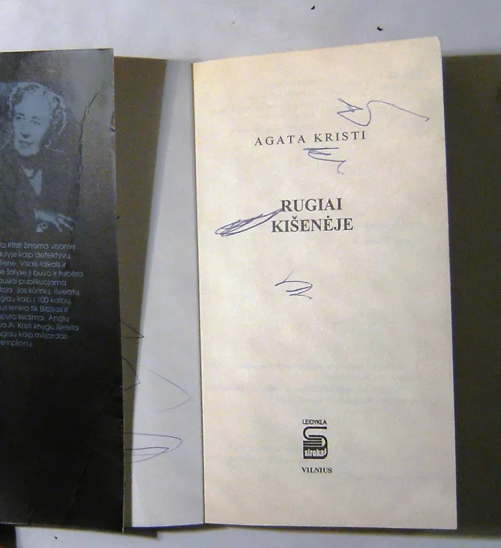 Rugiai kišenėje - Agatha Christie, knyga 5