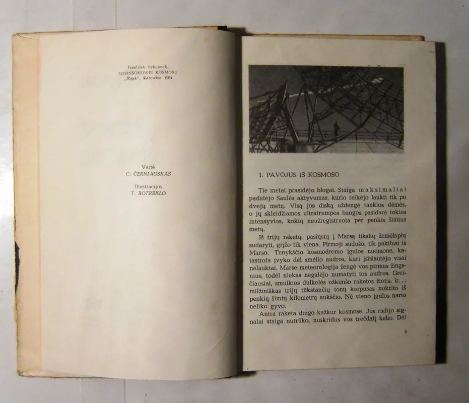Kosmoso robinzonai - F. Behounekas, knyga 5