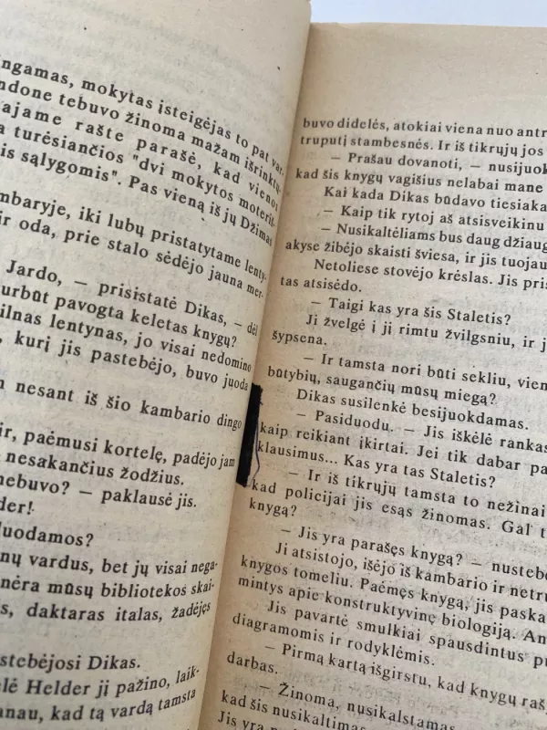 Durys su septyniais užraktais - Edgaras Volfsas, knyga 4