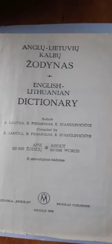 Anglų-lietuvių kalbų žodynas - A.Laučka, B.Piesarskas, S.Stasiulevičiūtė, knyga 4