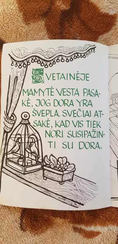 Dora geltonojoje svetainėje - Toleina Auma, knyga 4