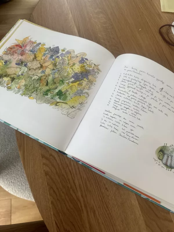 Šviesiųjų svajonių žydintys sodai - Sigutė Ach, knyga 3