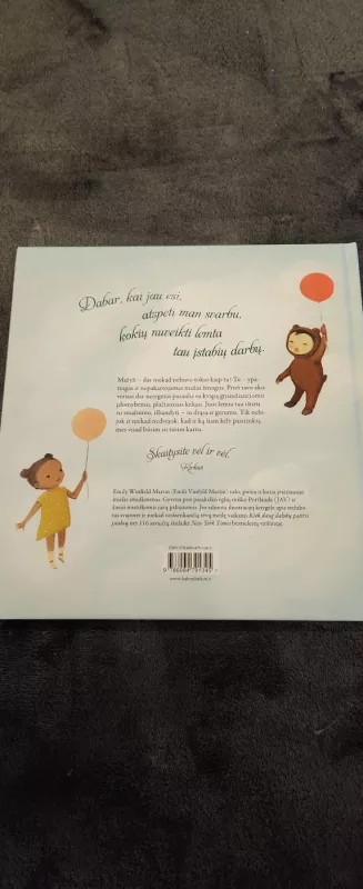 Kiek daug dalykų patirsi įstabių - Emily Winfield Martin, knyga 4