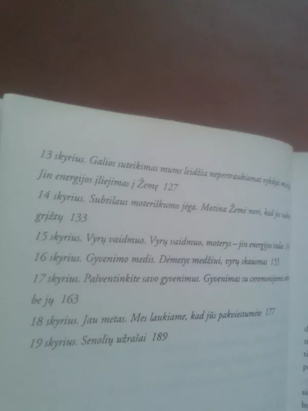 Kalba senolės. Galios pažadinimas - McErlane Sharon, knyga 5