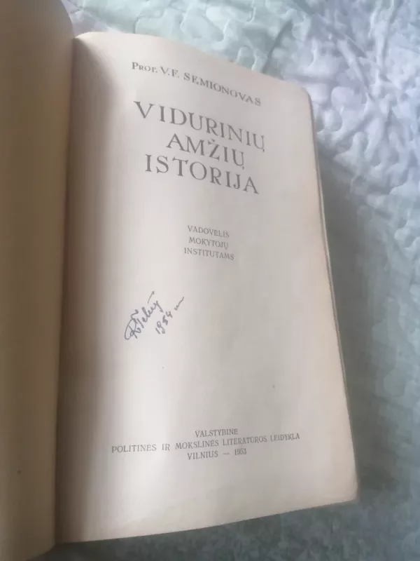 Vidurinių Amžių Istorija - V.F. Semionovas, knyga 3