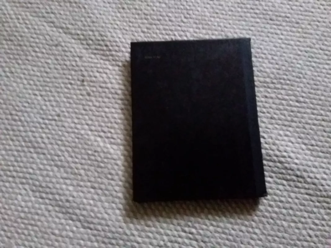 Teatro akimirkos - Markas Petuchauskas, knyga 5