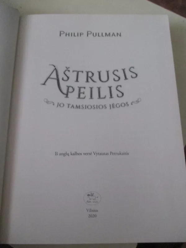 Jo tamsiosios jėgos. Aštrusis peilis (2) - Philip Pullman, knyga 3