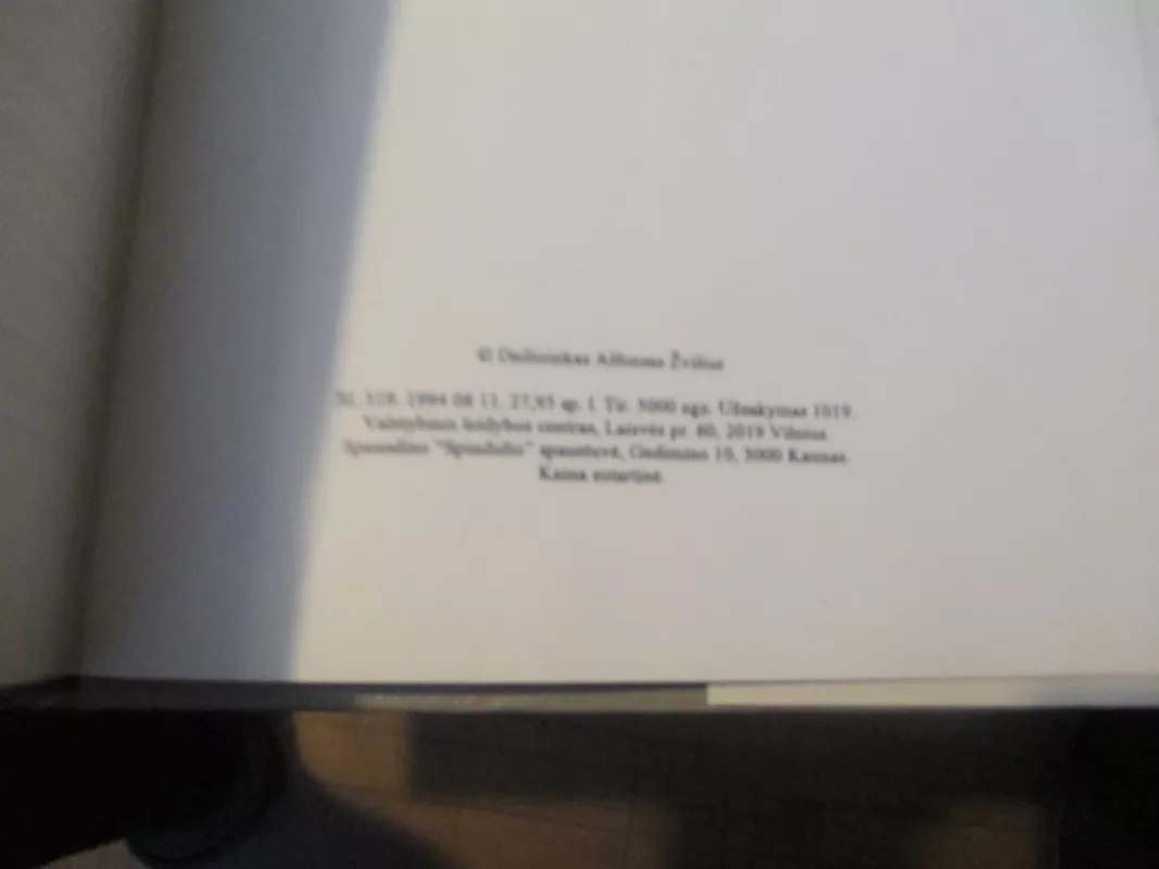 Vilniaus universiteto istorija 1579-1994 - Autorių Kolektyvas, knyga 4