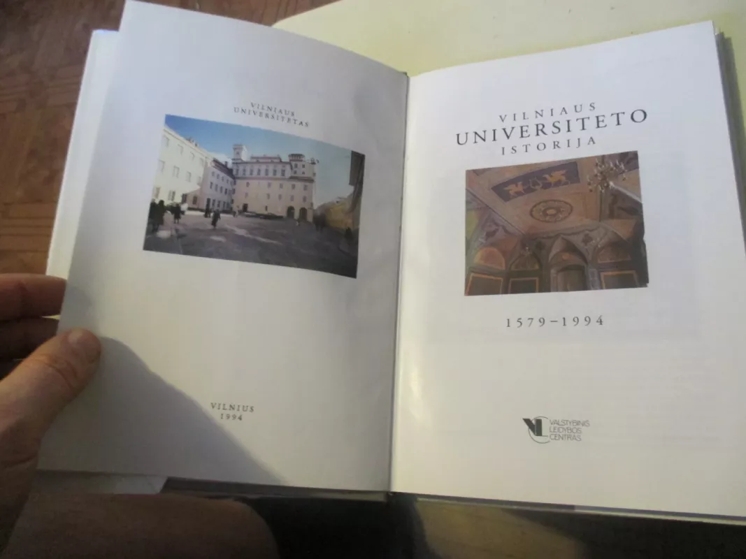 Vilniaus universiteto istorija 1579-1994 - Autorių Kolektyvas, knyga 3