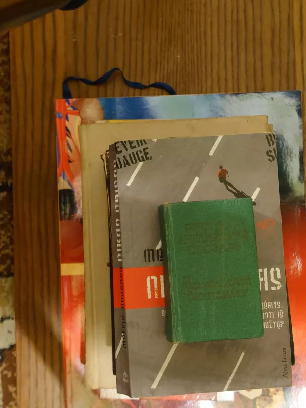 Russko - angliiskij slovar - Autorių Kolektyvas, knyga 3