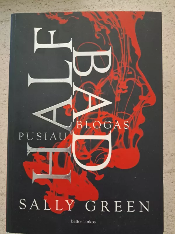 Pusiau blogas - green Sally, knyga