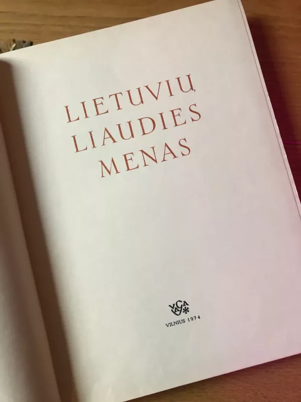 Lietuvių liaudies menas. Drabužiai - J. Balčikonis, knyga 3