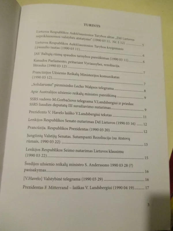 Kovo 11-oji ir jos aidai - Autorių Kolektyvas, knyga 3