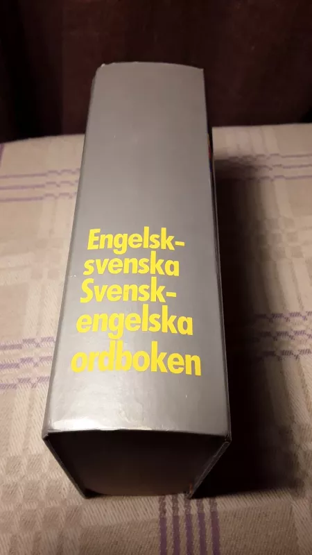 Engelsk-svenska, Svensk-engelska ordboken - Autorių Kolektyvas, knyga 4