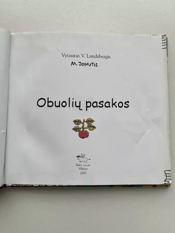 Obuolių pasakos - Vytautas Landsbergis, knyga 4