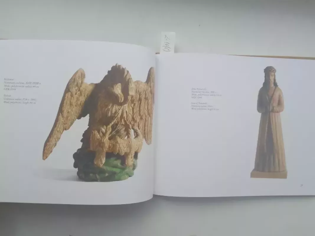 Spalvos ir atspalviai: Pasvalio krašto muziejus - Autorių Kolektyvas, knyga 6