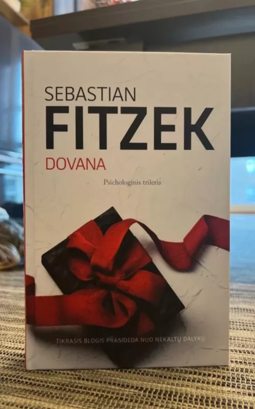 DOVANA - Sebastian Fitzek, knyga