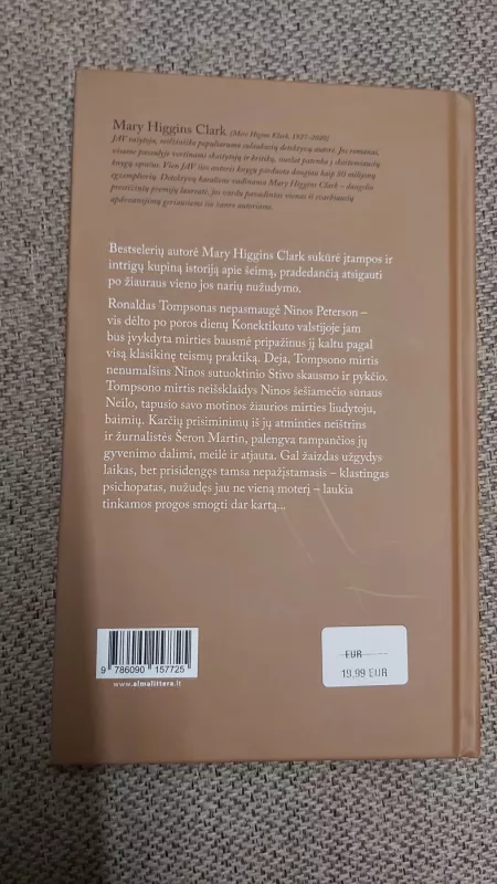 Nepažįstamasis tamsoje - Mary Higgins Clark, knyga 3