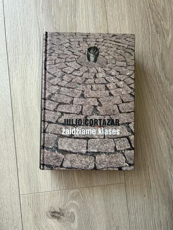 Žaidžiame klases - Julio Cortazar, knyga