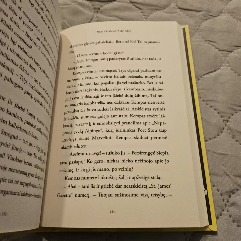 Nematomas žmogus - Herbert George Wells, knyga 3