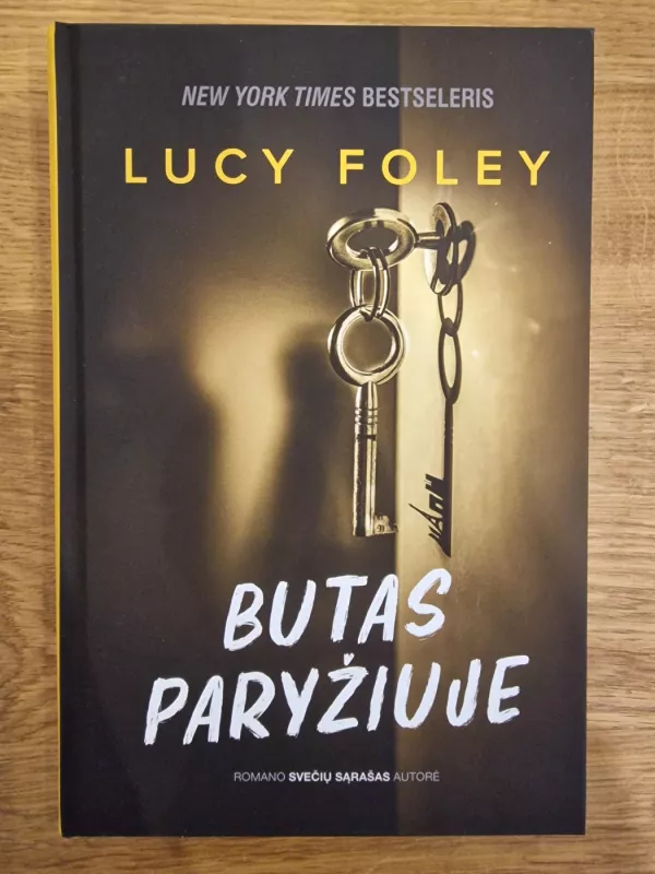 Butas Paryžiuje - Lucy Foley, knyga 3
