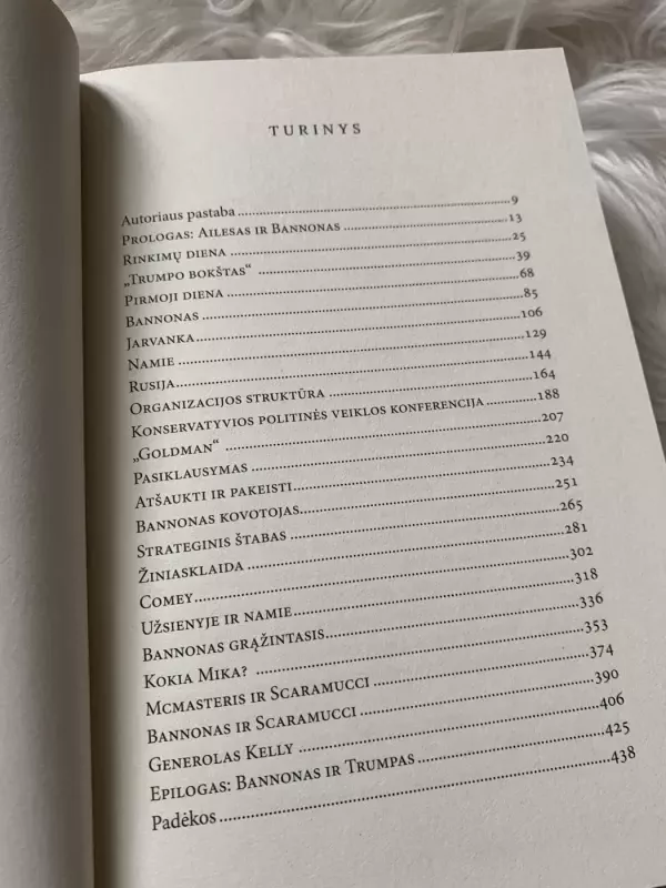 Ugnis ir įniršis Donaldo Trumpo Baltuosuose rūmuose - Michael Wolf, knyga 6