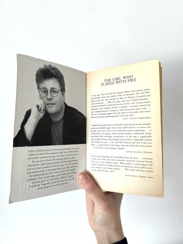 The Girl Who Played with Fire - Stieg Larsson, knyga 3