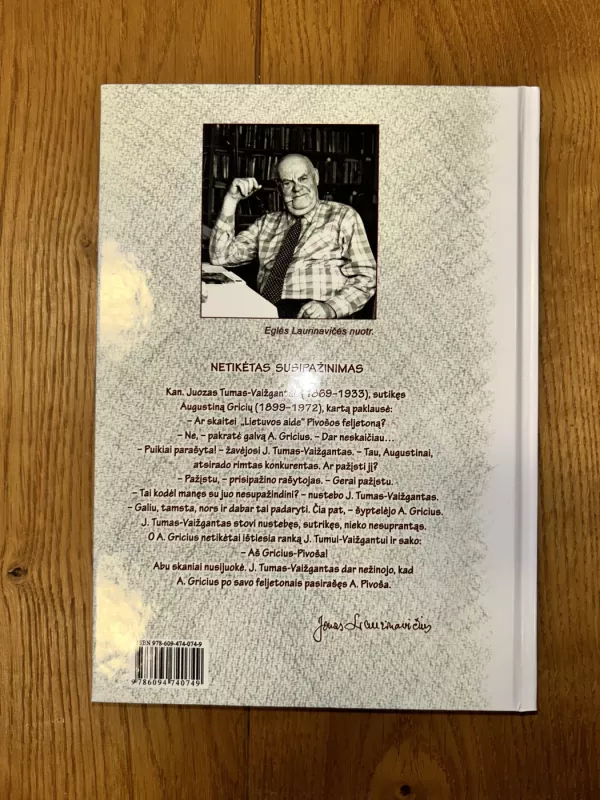 Šyptelėjimai - Jonas Laurinavičius, knyga 4