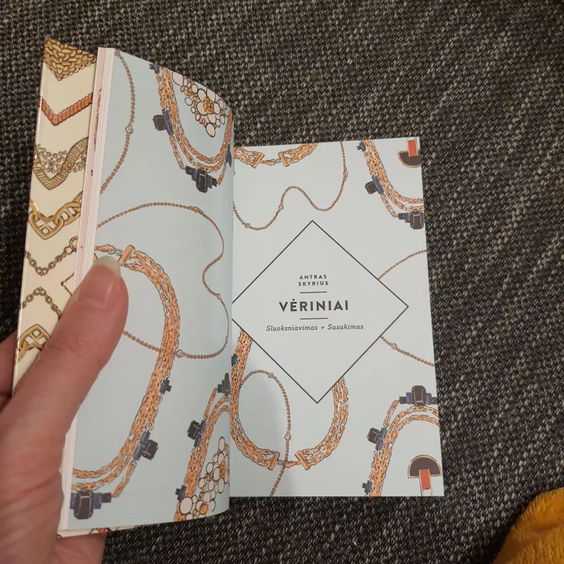 Papuošalai - Jinnie Lee, knyga 4