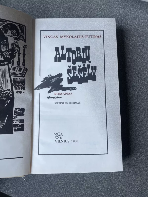 Altorių šešėly - Vincas Mykolaitis-Putinas, knyga 2