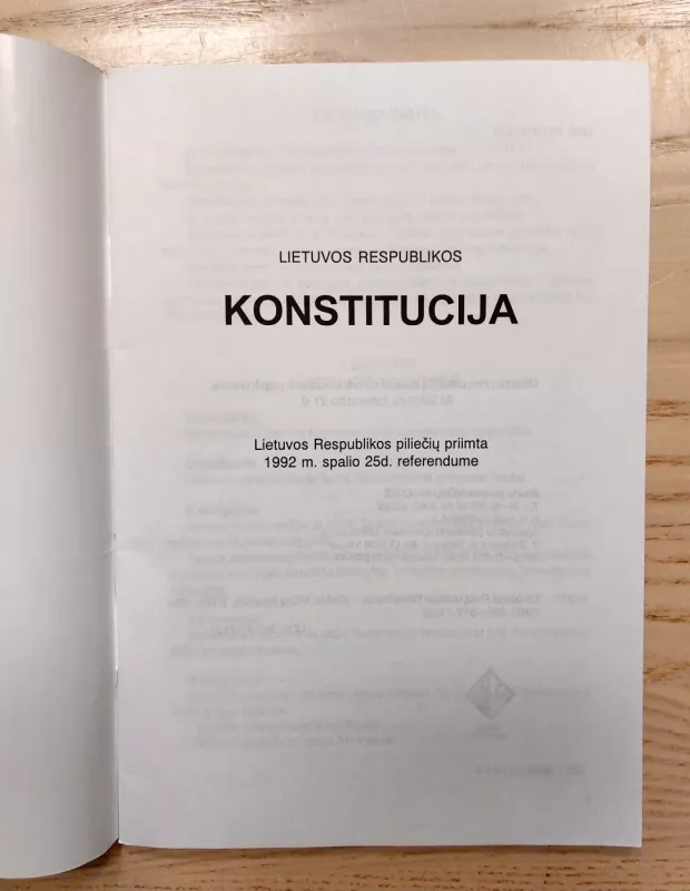 Lietuvos Respublikos Konstitucija - Autorių Kolektyvas, knyga 3