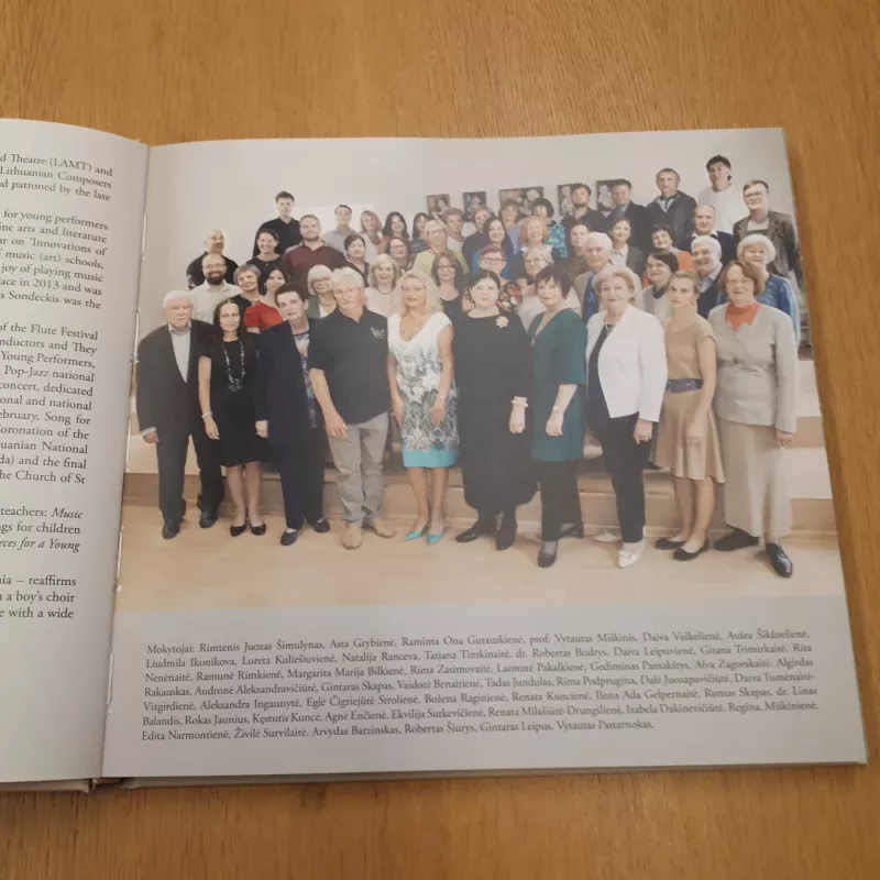 VILNIAUS ,,ĄŽUOLIUKO'' MUZIKOS MOKYKLA - Autotių kolektyvas, knyga 4